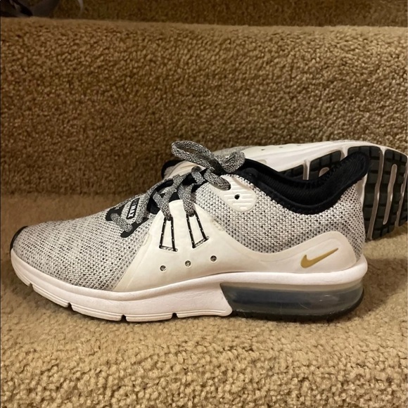 Nike Air Max - Picture 3 of 4